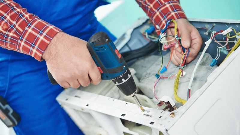 Küçükçekmece Ferroli Ferroli çamaşır makinesi kart tamiri – Su almama arızası orijinal parça ile giderildi. - Teknik servis örneği